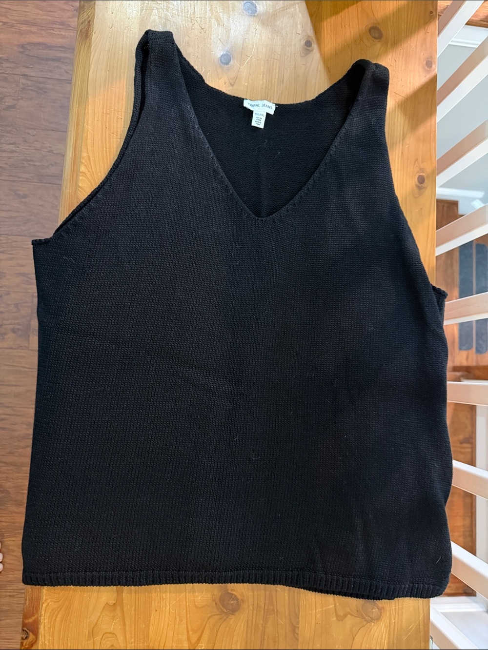 Black V-Neck Sleeveless Tank Sweater